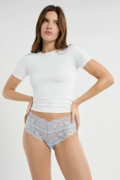 Hipstery V-shape z koronki