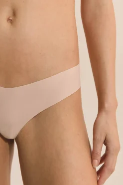 Stringi z mikrofibry