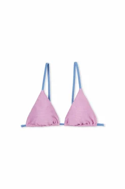 Trójkątna góra od bikini
