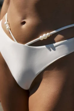 Trójkątna góra od bikini z satynowym wykończeniem i wyjmowanymi wkładkami - Etam x Hôtel Mahfouf